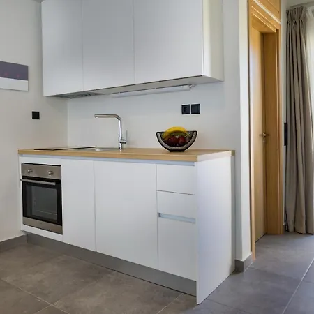 Lejlighed S U E N O - And Apartments, With Shared Pool *