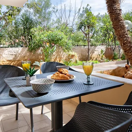 S U E N O - And Apartments, With Shared Pool *