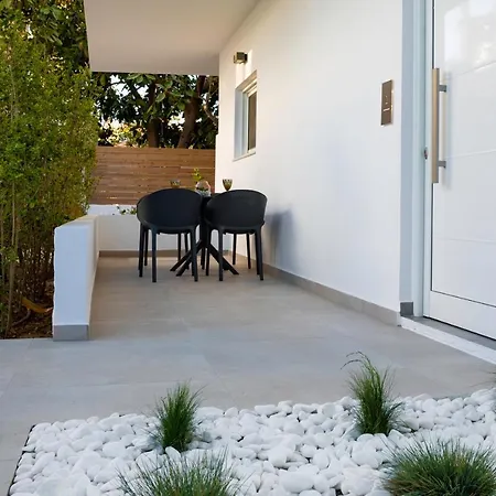 S U E N O - And Apartments, With Shared Pool *